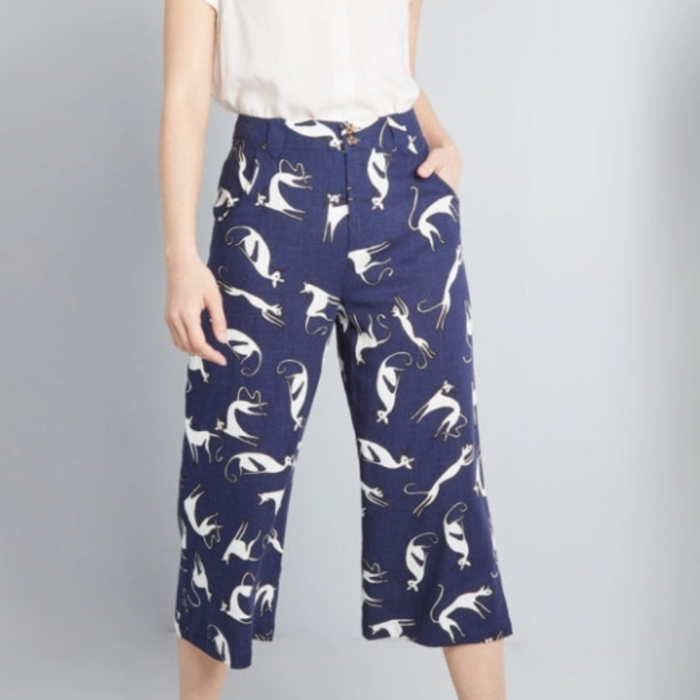 Mod Cloth Linen Wide Leg Cropped Cat Print Pants